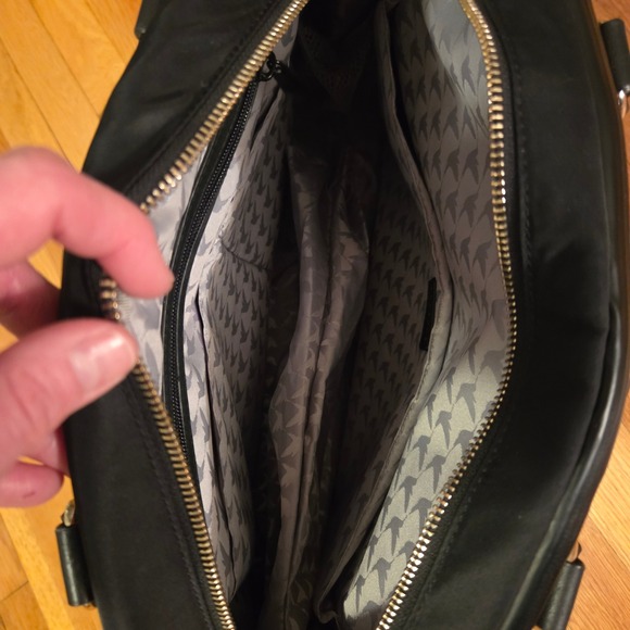 Lo & Sons The Original "OG" Black Travel Laptop Weekend Bag, Like New Black+Gold - Picture 7 of 11